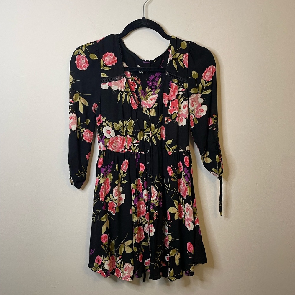 Urban Outfitters Ecote Corset/Lace Up Back Button Front Floral Dress